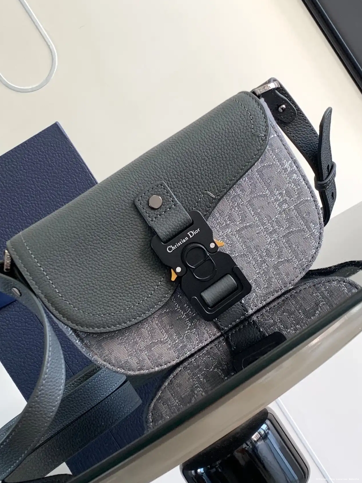 Tony Luxuries SADDLE MESSENGER diro BAG-19.5*13*4.3CM 0325